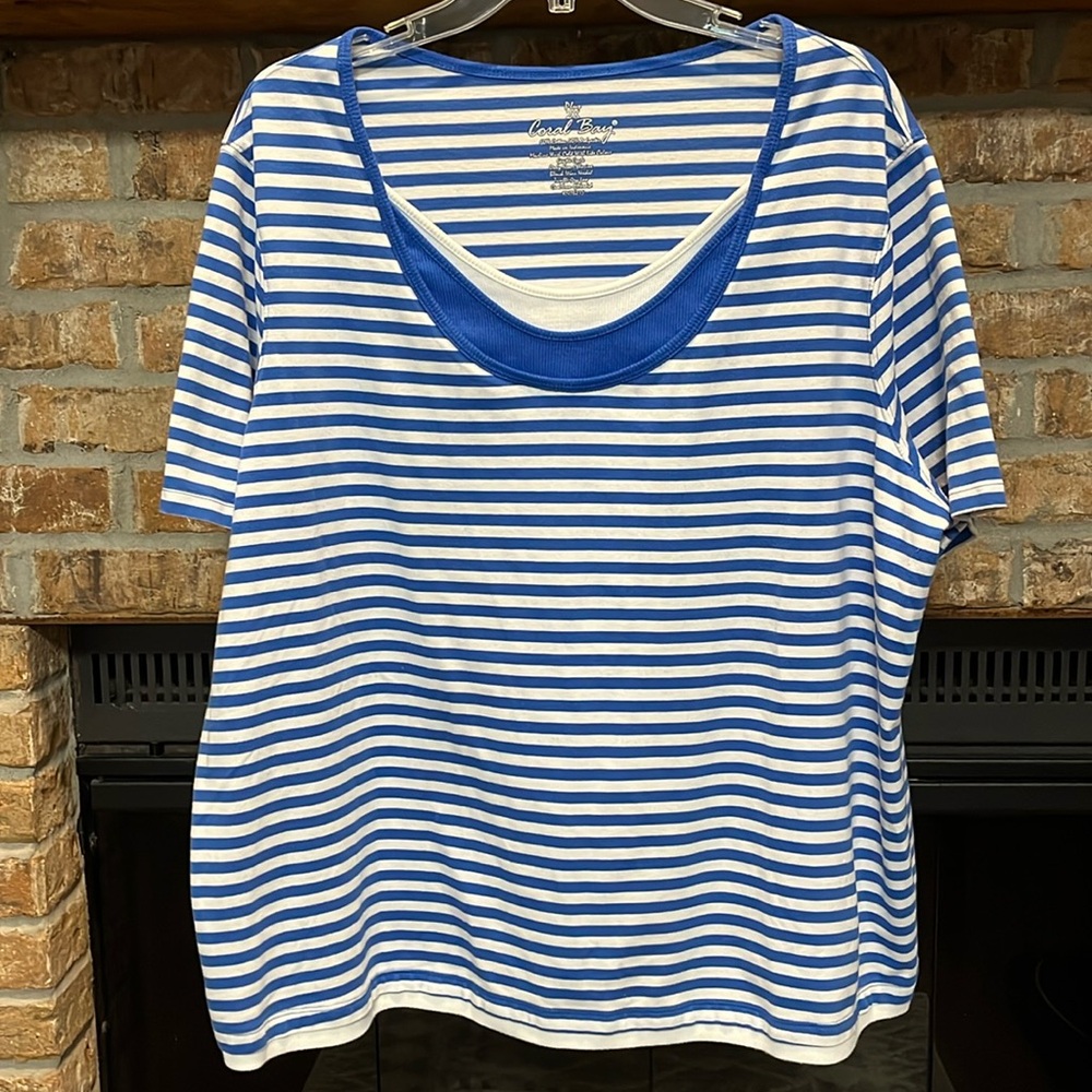 Coral Bay women’s top